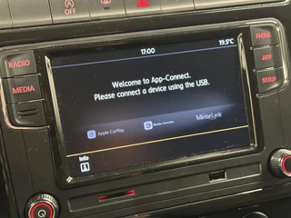 Volkswagen Polo 1.4 TDI Comfortline DSG CARPLAY CRUISE ECC LM. / 26