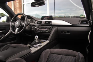 BMW 4-serie Gran Coupé 420i High Executive M Sport | Innovation pakket | Head-up display | LED adaptief | HiFi audio | Keyless entry | Shadow Line | Grootlichtassistent | Stoelverwarming / 12