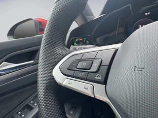 Volkswagen Golf 1.5 eHybrid GTE / 5JR Garantie / Pano / Trekhaak / Matrix / Keyless / 360 / HUD / Travel / 22