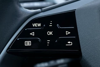 Audi Q4 e-tron 40 e-tron 204 PK l Adaptive Cruise / 19