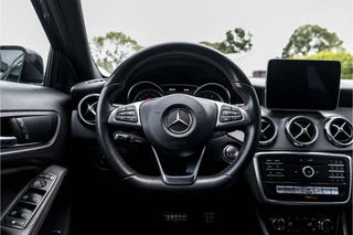 Mercedes-Benz GLA 180 Business Solution AMG | NL Auto | 19" | Camera / 8