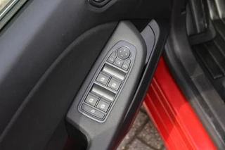 Mitsubishi Colt 1.6 HEV First Edition / 13