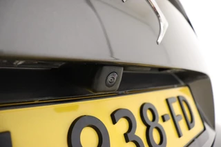 DS 7 Crossback 1.2 PureTech Performance Line 130 PK | Handgeschakeld | Alcantara bekleding | Camera | Parkeersensor | Navigatie | Cruise Control | Licht metalen velgen | 1e eigenaar / 4