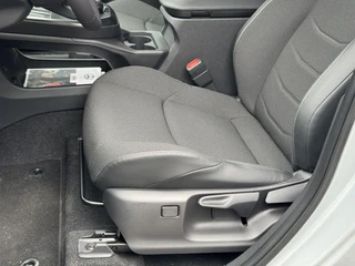 Toyota C-HR+ First Edition 77 kWh WARMTEPOMP EL-ACHTERKLEP PRIVACY-GLASS 18"LMV BLIND SPOT STOELVERW. P-SENSOREN / 12