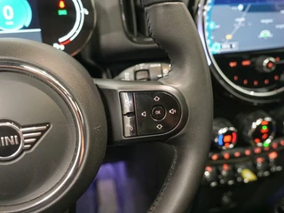 MINI Countryman 1.5 Cooper S E ALL4 Panoramadak | Harman Kardon | ACC | Head Up / 42