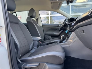 Volkswagen T-Cross 1.0 TSI Style * Virtual Cockpit * Stoelverwarming * Carplay / 22