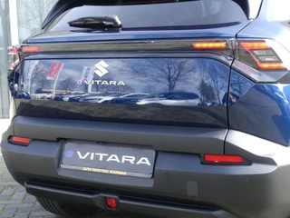 Suzuki e VITARA Style 61 kWh Elektrische bestuurdersstoel, Panoramadak, Half lederen bekl. 360 graden camera, Stuur verwarming / 27