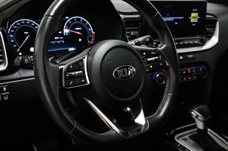 Kia ProCeed 1.5 T-GDI GT-Line | CAMERA | CLIMATE CONTROL / 31