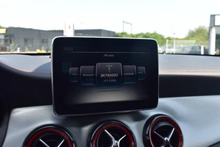 Mercedes-Benz CLA 250 SPORT 4M. PRES VOL OPTIES! AMG-PAKKET / 34