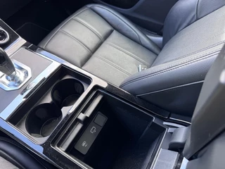 Land Rover Range Rover Evoque 1.5 P300E S AWD R-Design Panoramadak Camera Stoelverwarming Carplay Meridian / 35