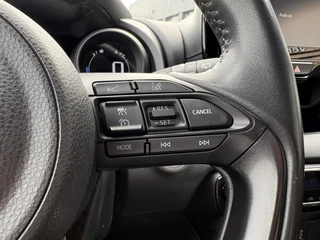 Toyota Yaris 1.5 Hybrid Dynamic CAMERA APPLE/ANDROID AD-CRUISE DAB+ KEYLESS LM-VELGEN / 22