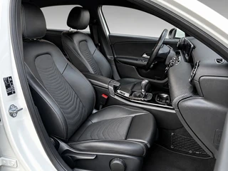 Mercedes-benz A-klasse Progressive | Camera | Navigatie | Half leder Sportstoelen / 16