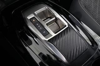 Peugeot 208 1.2 Hybrid 110 e-DCS6 Allure / 23