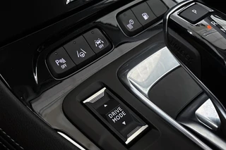 Opel Grandland 1.6 Turbo Plug-In Hybrid 4x4 Ultimate 300 PK Afneembare Trekhaak Stoel-Stuurverwarming / 43