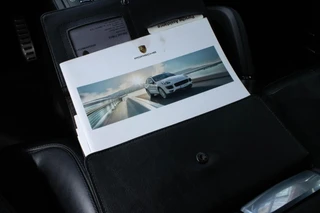 Porsche Cayenne 3.0 S E-Hybrid Platinum Edition Pano|Stoelverwarming|Bose| / 58
