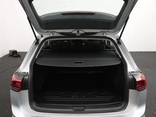 Volkswagen Golf Variant 1.5 eTSI Life Business | BTW | Automaat | Adaptive cruise | Stuur & Stoelverwarming | Camera / 15