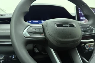 Jeep Compass 1.5T e-Hybrid S Automaat | Lederen bekleding | Keyless | Zwart dak | Stoelverwarming & stoelventilatie | Camera | Lichtmetalen velgen / 23