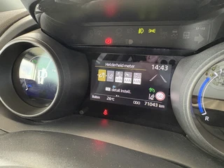 Toyota Yaris 1 .5 Hybrid Dynamic 5-drs. CAMERA/KEYLESS/NAVI/CARPLAY/16INCH / 29