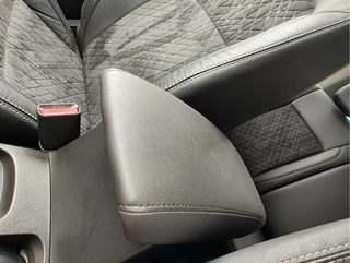 Suzuki Vitara 1.5 HYBRID STYLE AUTOMAAT  Adaptive Cruise | Dodehoeksensoren | Keyless / 21