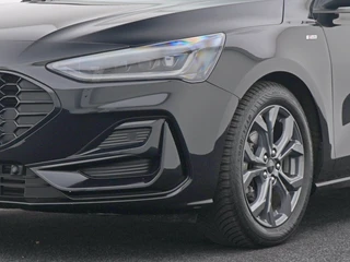 Ford Focus 1.0 Ecoboost automaat ST line X Panoramdak | Afn. Trekhaak | / 40