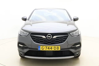 Opel Grandland X 1.2 Turbo 130pk Innovation | Navigatie | Trekhaak | Climate control | AGR Comfortstoelen | Elektrische achterklep | Stoel- en stuurverwarming | Camera / 7