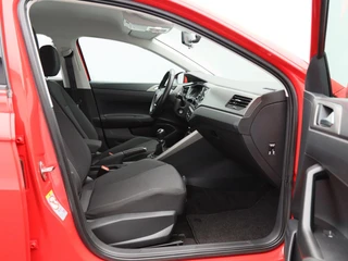 Volkswagen Polo 1.0 TSi Comfortline | Airco | Trekhaak | Adaptive Cruise | LED Dagrijverlichting | Armsteun | 15.901 Km!! / 35