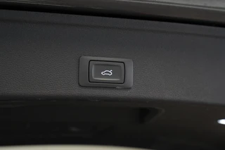 Audi A4 Avant 35 TFSI S edition  S-line Leder Full-led Adaptive-Cruise 24 Maanden garantie* (Vraag naar de voorwaarden) / 32
