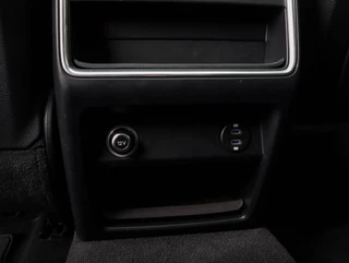 Porsche Cayenne Coupé 3.0 E-Hybrid Pano Achterasbesturing Krijtgrijs Luchtvering Softclose Stoelkoeling SOH 88,7% / 23