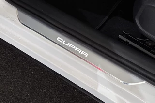 CUPRA Formentor 1.4 e-Hybrid Business Stuur-Stoelverwarming Achteruitrijcamera Keyless Apple Carplay / 25