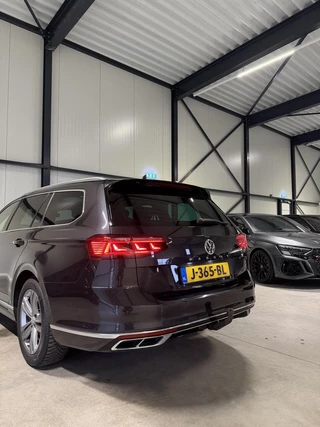 Volkswagen Passat 1.6 TDI R-line Pano Virtual Trekhaak NAP / 29