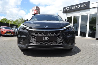 Lexus LBX 1.5 2WD / 9