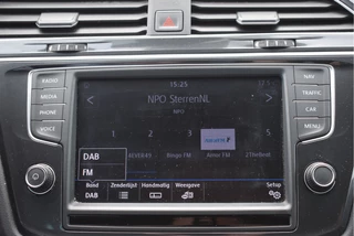 Volkswagen Tiguan 1.4 TSI ACT 150 pk Connected Series  NL-Auto | DAB | Elekt.trekhaak | Carplay | Cruise Control | Climate Control | NAP / 19