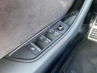 Audi A5 Cabriolet 2.0 TFSI Quattro Sport S-Line 252 pk AUT  3X S-Line | virtual cockpit | B&O audio | HUD display | elektr. v. stoelen / 24