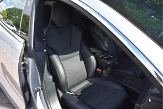 Tesla Model S 75D incl. BTW 334 PK  | 4x4 | NL- AUTO | Autopilot | Panoramadak | Luchtvering | Carplay | Camera | 21' inch | Dodehoek detectie | Voorstoelen verwarmd / 42