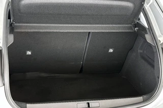 Opel Corsa 1.2 Elegance 100PK Airco Parkeersensoren Apple CarPlay / 10