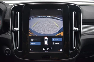 Volvo XC40 2.0 T4 R-DESIGN STOEL+STW VERW. / EL. A-KLEP / EL. WEGKLAP TREKHAAK / 26