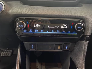 Toyota Yaris 1.5 Hybrid Executive/ NL auto/ Eerste eigenaar/ Automaat/ Stoelverwarming/ Navi/ Apple carplay/ Pano / 22