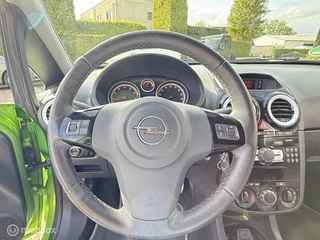Opel Corsa 1.4-16V Anniversary Color Edition stoel+stuurverw / 19