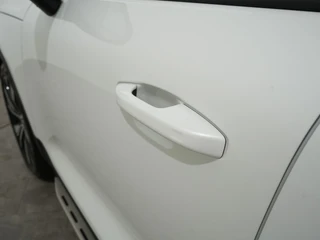 Volvo EX40 SINGLE MOTOR PLUS BLACK EDITION 70 KWH 100% SOH  | Trekhaak | Harman Kardon | Warmtepomp / 37