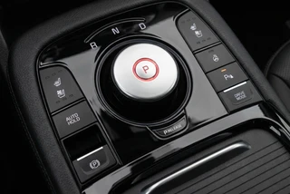 Kia e-Niro ExecutiveLine 64 kWh 204PK 100% SOH Leder | JBL Sound | Warmtepomp | Stoelkoeling / 19
