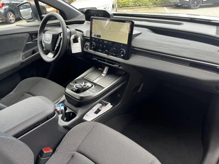 Toyota C-HR+ First Edition 77 kWh STOEL/STUURVERWARMING EL-ACHTERKLEP BLINDSPOT CLIMA APPLE/ANDROID PARK-SENSOR / 11