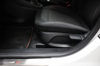 Ford Fiesta 1.0 EcoBoost ST-Line | CLIMA | DAB | APPLE | TREKHAAK | 17" / 28