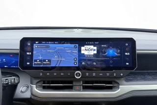Jeep Compass 1.2 e-Hybrid First Edition | LED matrix verlichting | Panoramadak | Drive assist | Focal audio | Massage stoelen | Stoel ventilatie/verwarming | Camera's rondom / 36