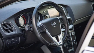 Volvo V40 1.6 T3 Summum 1e Eig|Ori .NL|Leder|Camera|Navi|Trekhaak / 9