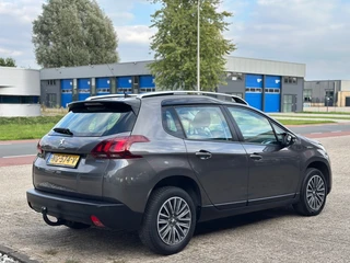 Peugeot 2008 1.2 Puretech Active Goed onderhouden ''Trekhaak - PDC - Infotainment '' / 2