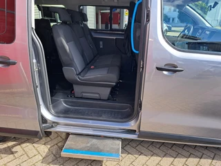 Toyota PROACE Electric Shuttle LONG EXTRA RANGE DYNAMIC 75KWH 8-PERSOONS ROLSTOELAUTO VERLAAGD-INBOUW-OPRIJPLAAT 2x SCHUIFDEUR / 12