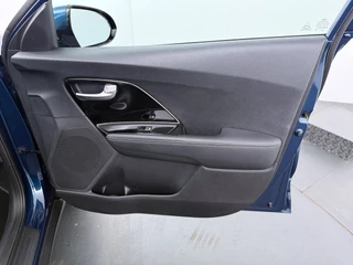 Kia Niro 1.6 GDi Hybrid Style Edition  - Adaptief Cruise Control - Climate Control - Navigatie - Apple/Android Carplay - Virena Zekerheidspakket €895 / 44