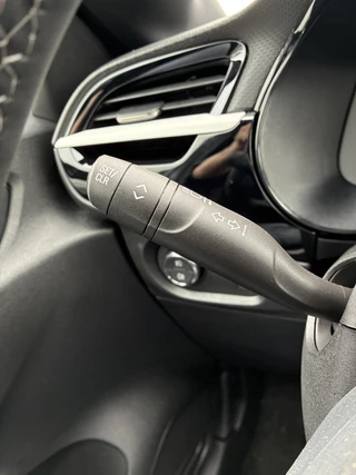 Opel Corsa 1.2 Turbo 145Pk Hybrid Automaat Ultimate | DEMO | Climate control | Navigatie | Camera | Parkpilot | Alcantara | Cruisecontrol | 17" LM-Velgen / 35