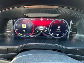 Skoda Superb Combi 1.5 TSI Sportline * Trekhaak * AUTOMAAT * Navigatiesysteem * Achterbank verwarmd * / 18