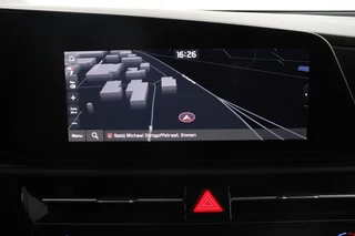 Kia Niro 1.6 GDi Hybrid DynamicLine  - Navigatie - Achteruitrijcamera - Apple & Android Carplay - Climate Control - Virena zekerheidspakket € 895,- / 48